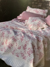 Carica l'immagine nel visualizzatore di Gallery, Boutis trapuntina 1 piazza singola L'atelier17 serie Jardin + 1 copriguanciale