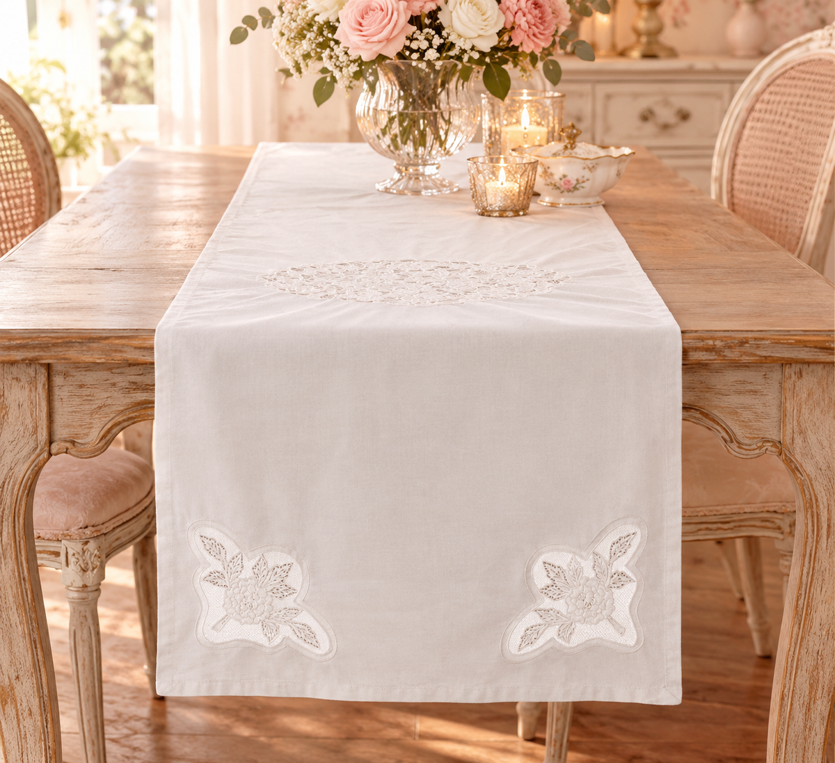 Runner ricamato bianco cotone e pizzo Blanc Mariclo'