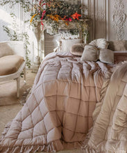 Carica l'immagine nel visualizzatore di Gallery, TRAPUNTA MATRIMONIALE CON GALE 300GSM BLANC MARICLO' BEIGE