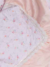 Carica l'immagine nel visualizzatore di Gallery, Boutis trapuntina L'Atelier17 serie Poesia matrimoniale