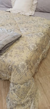 Carica l'immagine nel visualizzatore di Gallery, Trapunta matrimoniale invernale