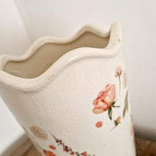 Carica l'immagine nel visualizzatore di Gallery, Vaso in terracotta Rose Vintage L’Arte di Nacchi