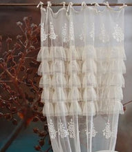 Carica l'immagine nel visualizzatore di Gallery, TENDA PIZZO ANDROMEDA L'ATELIER17 140X290cm. Avorio o Bianco