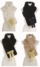 Carica l'immagine nel visualizzatore di Gallery, STOLA IN ECOPELLICCIA BLANC MARICLO' MADAME 4 COLORI
