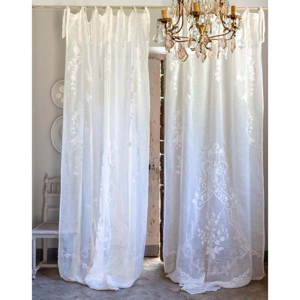 Tenda in lino con ricami in rilievo “Arpeggio” Blanc MariClò 140x290cm.