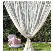 Carica l'immagine nel visualizzatore di Gallery, Tenda in pizzo Ciel di L'Atelier17 140x290cm.
