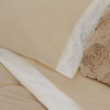 Carica l'immagine nel visualizzatore di Gallery, COMPLETO LENZUOLA MATRIMONIALE PURO COTONE CON FASCIA PIZZO 4 COLORI