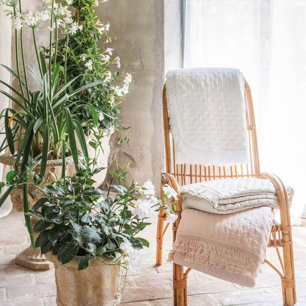 Trapuntina Blanc Mariclo' serie Petali Uniti matrimoniale Beige