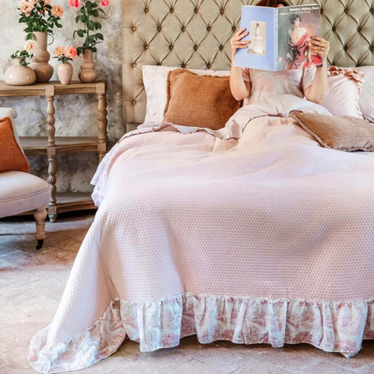 Blanc Mariclo trapuntina matrimoniale con balza Toile de Jouy colore rosa