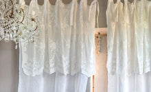 Carica l&#39;immagine nel visualizzatore di Gallery, TENDA  BLANC MARICLO&#39; CLARISSA COLLECTION 140X290cm
