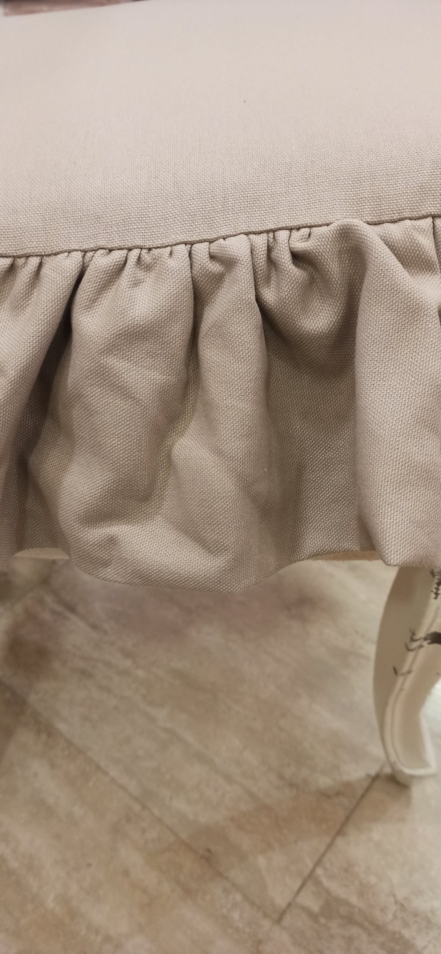 Cuscino sedia con volant colore beige made in Italy