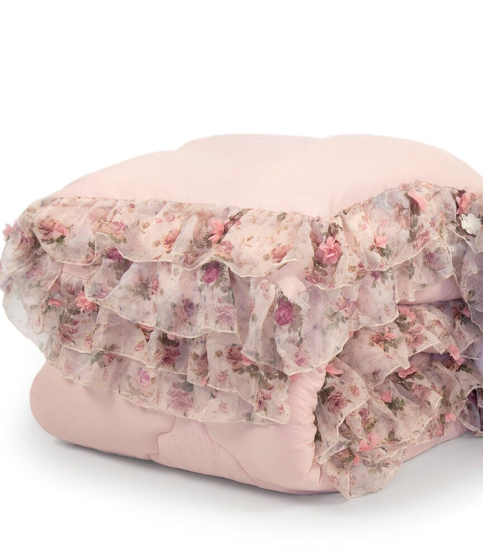 Trapunta matrimoniale invernale con volant rosa cipria 260x260cm