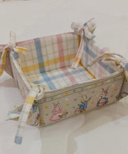 Carica l'immagine nel visualizzatore di Gallery, Cestino pane in tessuto
