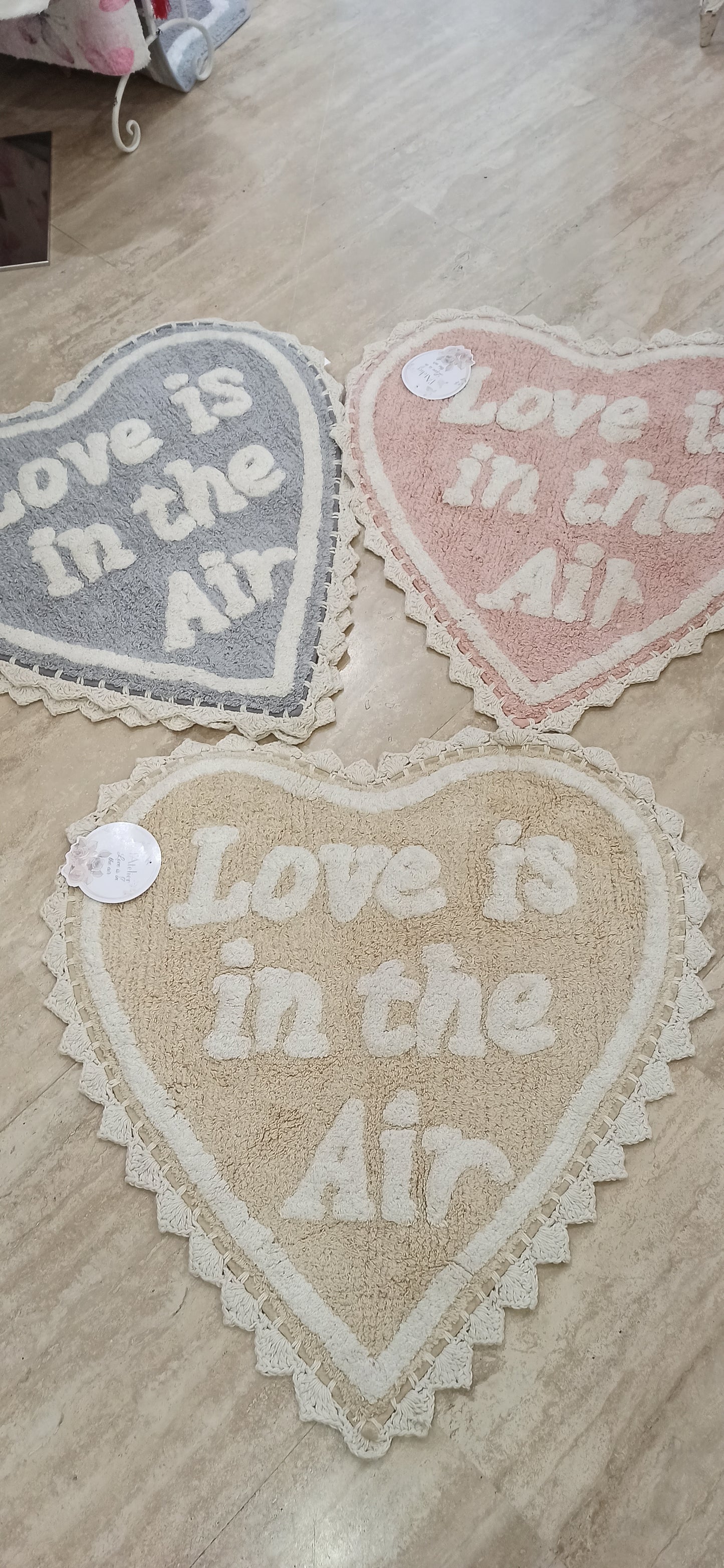 Tappeto forma cuore con crochet spugna 65x65cm. L'Atelier17