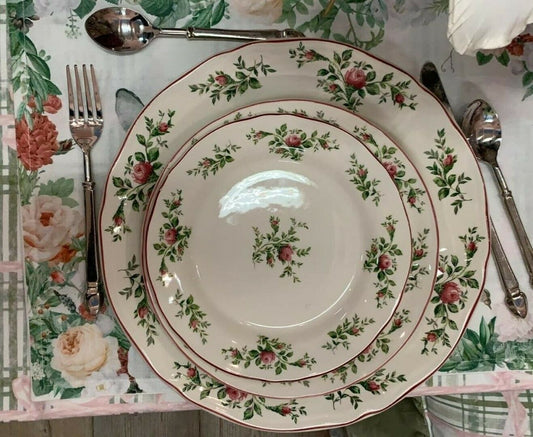 SERVIZIO PIATTI ROMANTICO CERAMICA BLANC MARICLO' MOSS ROSE 18 PEZZI BIANCO