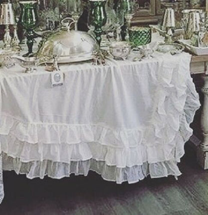 TOVAGLIA O COPRITAVOLO CON BALZE COLORE BIANCO PURO COTONE 150X220cm.